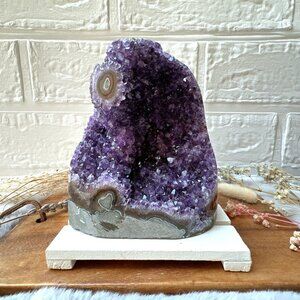 Gorgeous Amethyst Cut Base